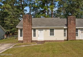 featured image of 323 W Frances St