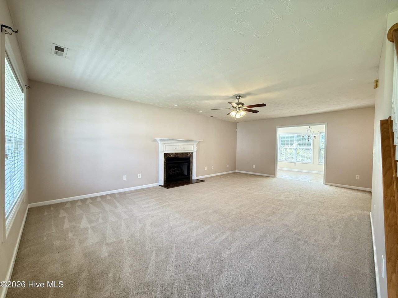157 Mendover Dr - Photo 6 of 50