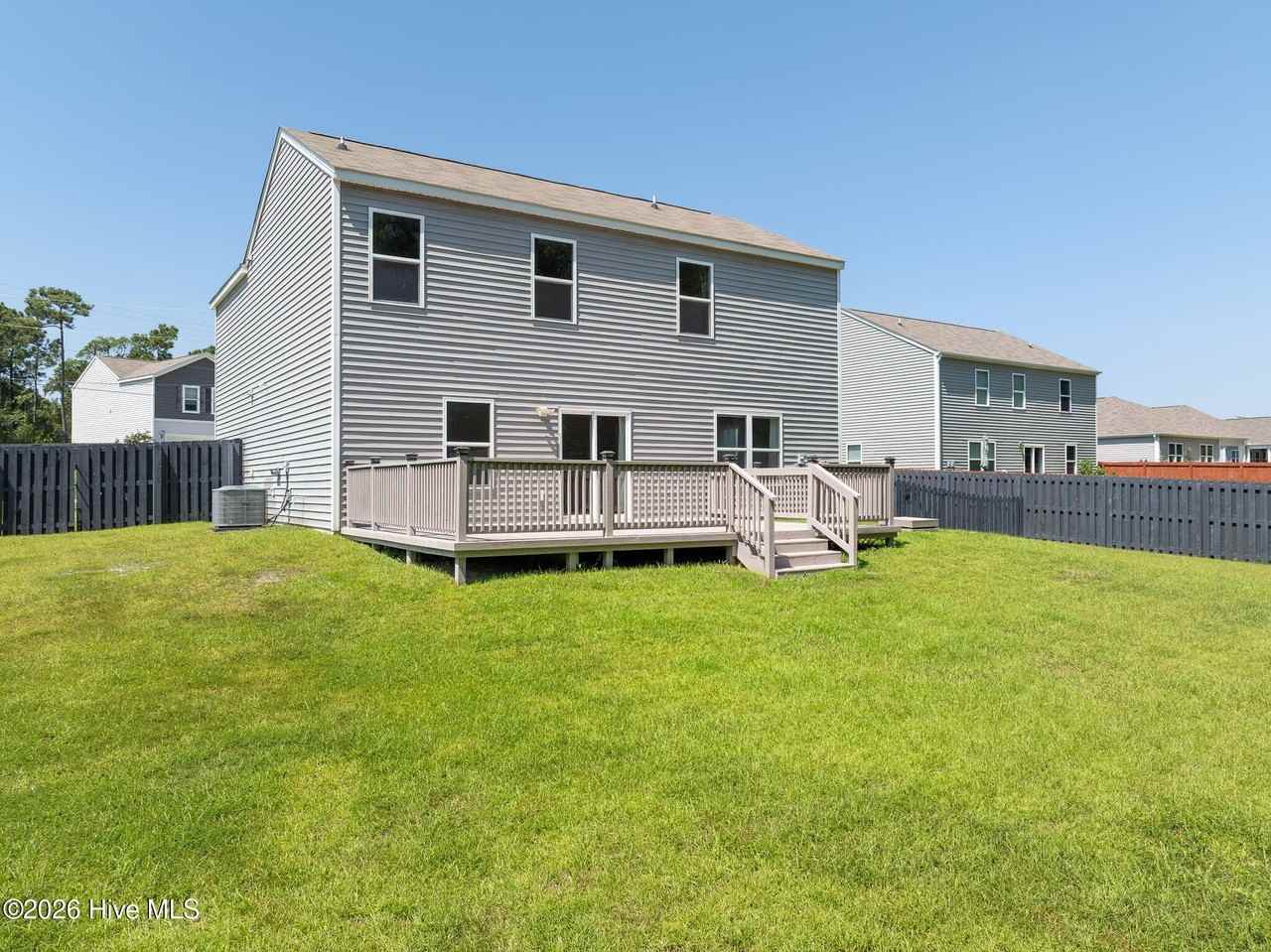 411 High Ridge Ct - Photo 4 of 31