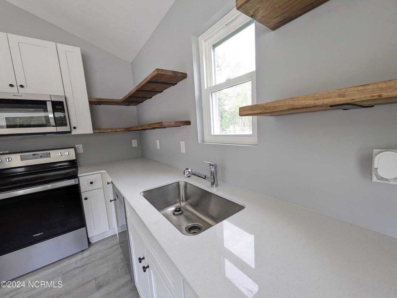 120 Long Pond Loop - Photo 7 of 16