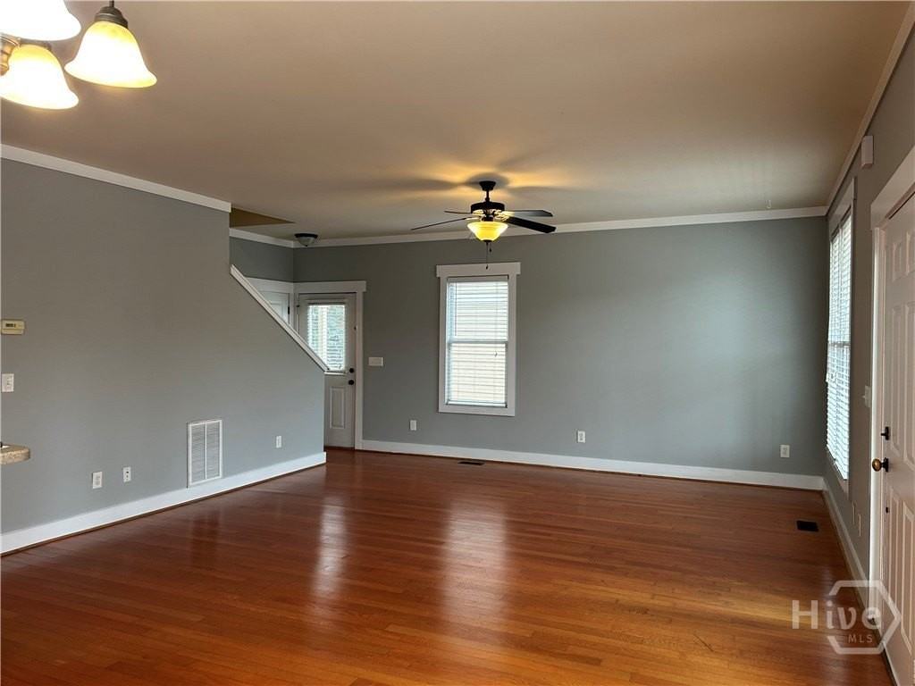 130 Betsy Ln - Photo 2 of 14