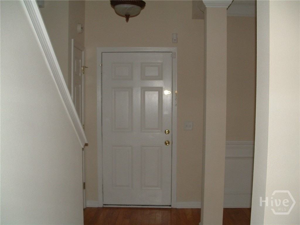 81 Falkland Ave - Photo 2 of 20