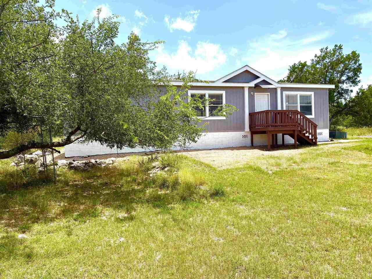 2203 25th St - Photo 2 of 33