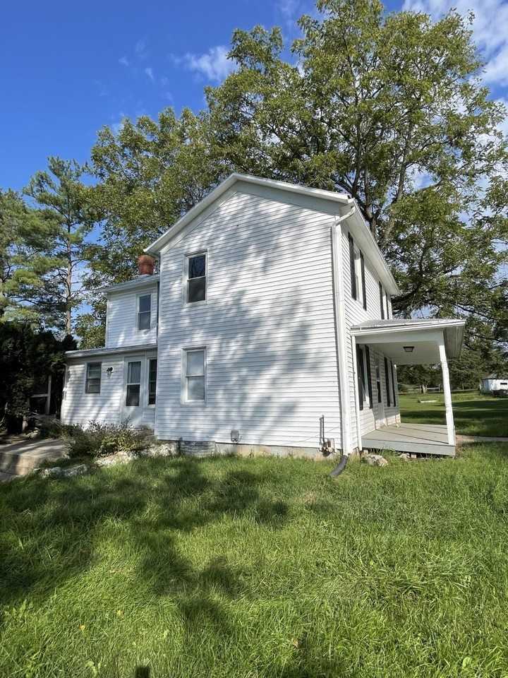 5096 Battlefield Rd - Photo 2 of 23