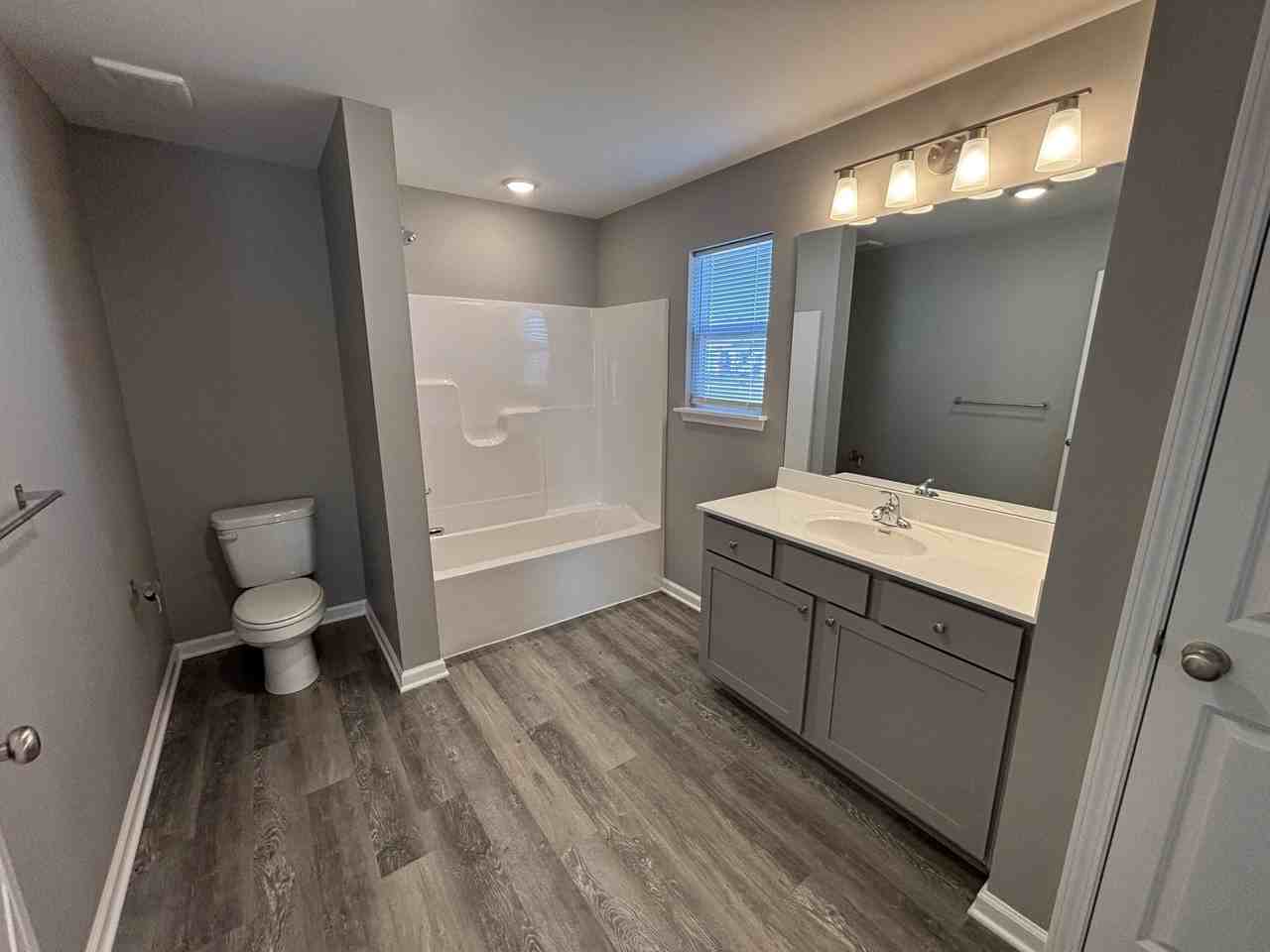 340 Pageant Dr - Photo 5 of 11