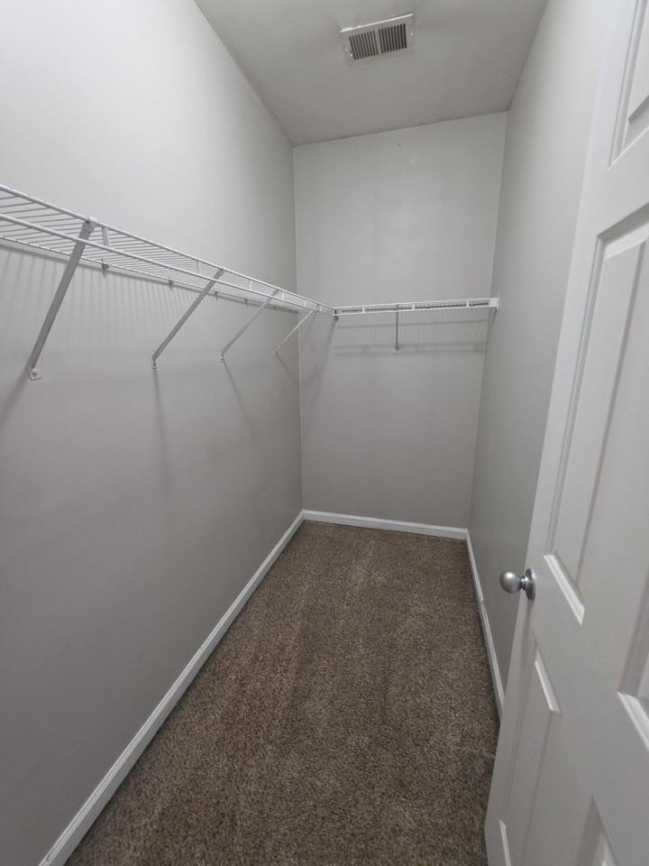 620 Green Valley Dr - Photo 7 of 13