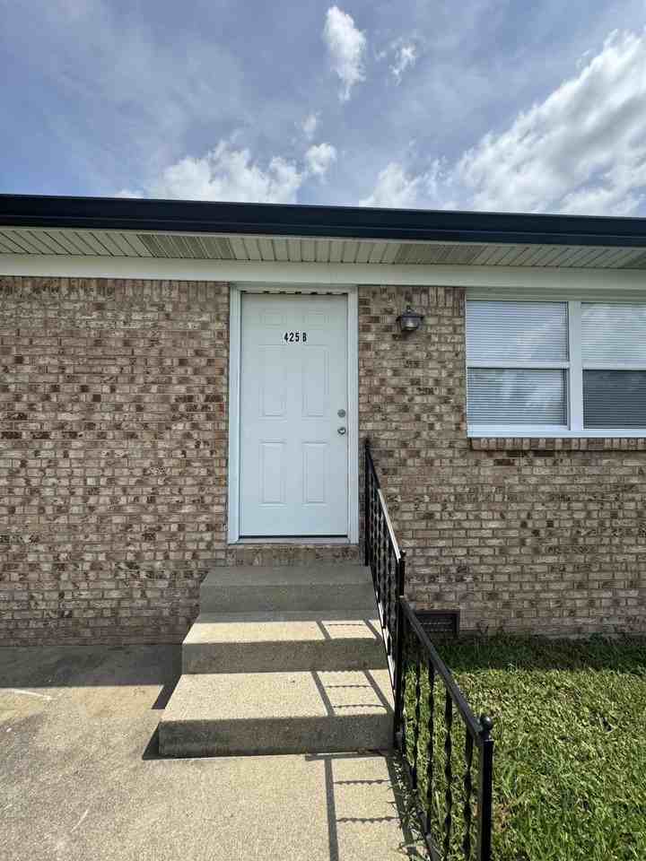 425 Patrician Pl #2 - Photo 2 of 21