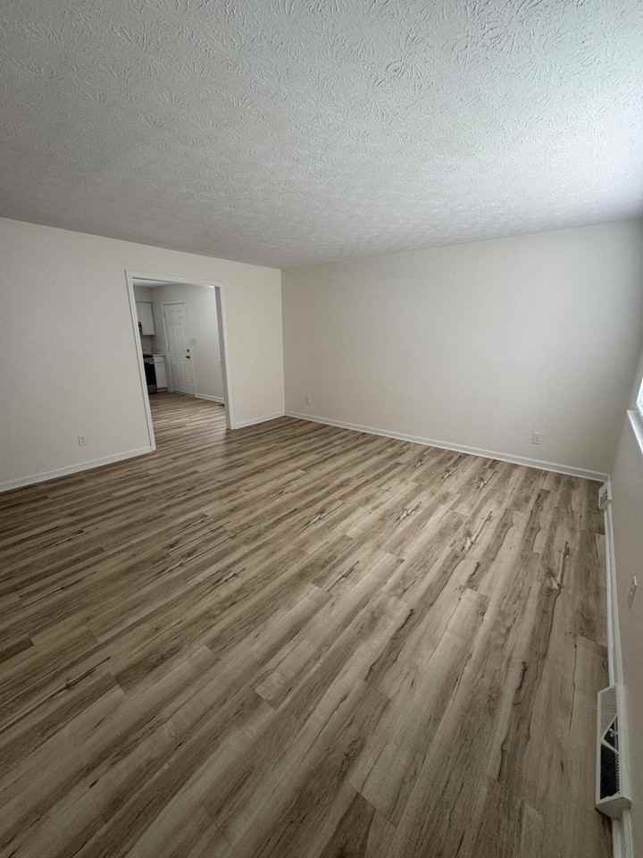 425 Patrician Pl #2 - Photo 3 of 21