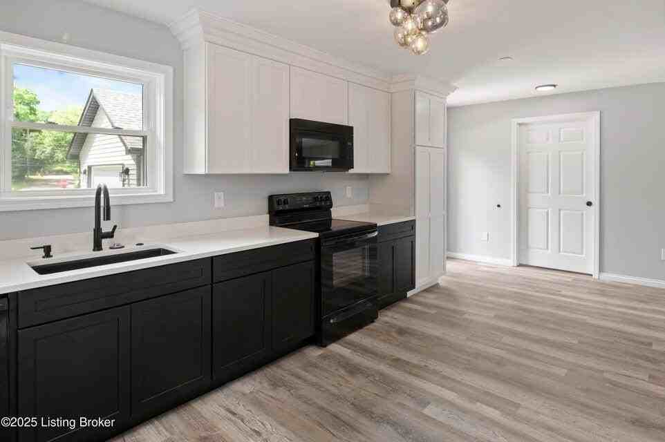 802 Kentucky Ave - Photo 7 of 13