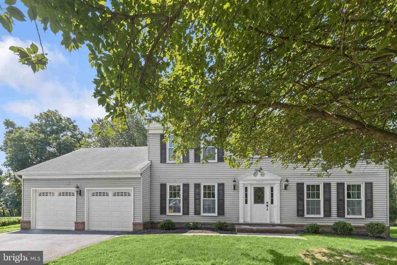 10217 Tuscany Rd - Photo 2 of 41