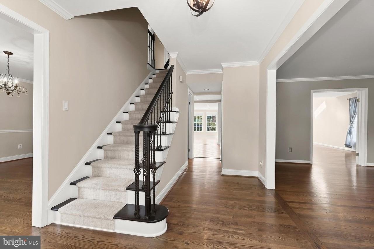 10217 Tuscany Rd - Photo 5 of 41