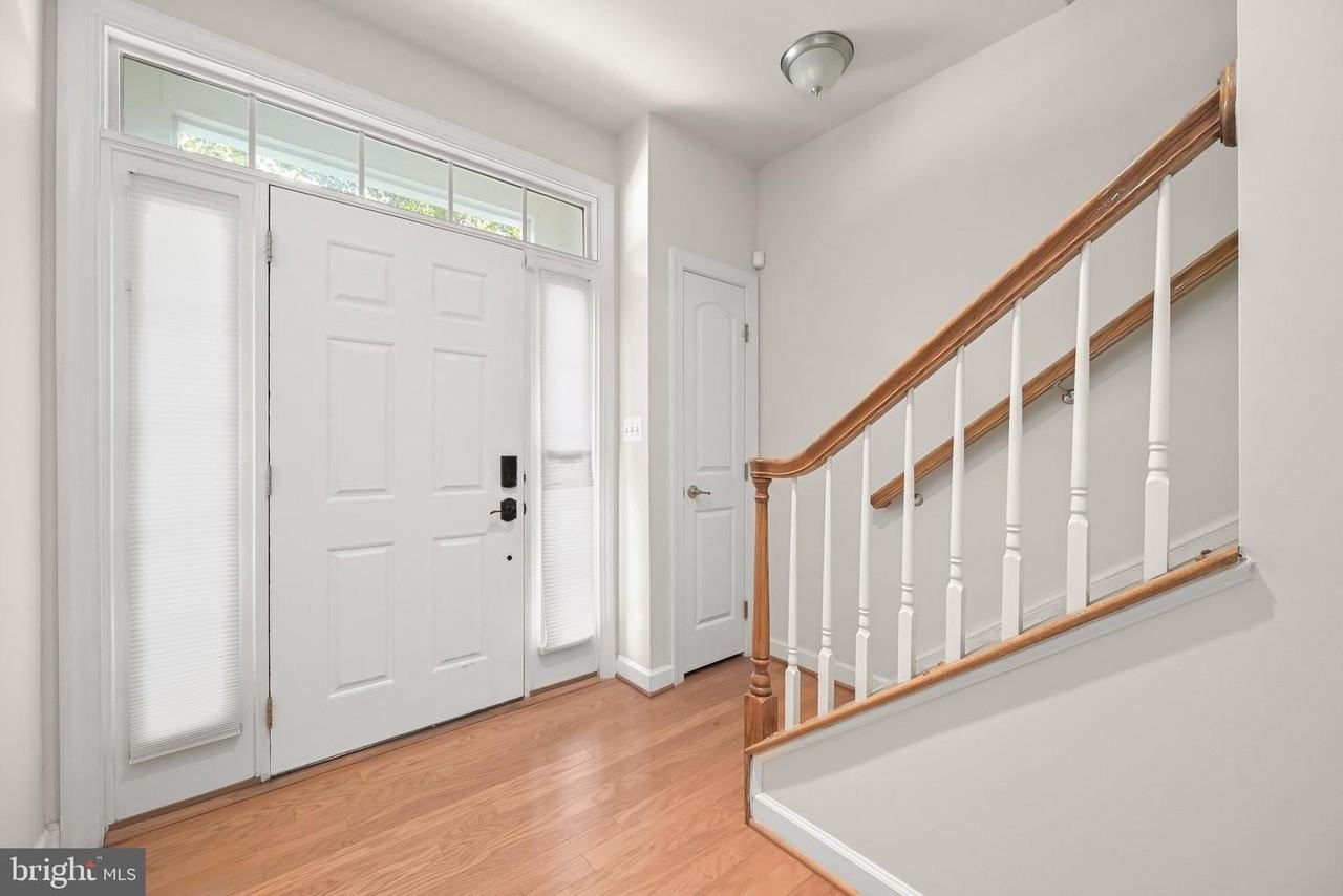 8984 Tawes St - Photo 3 of 50