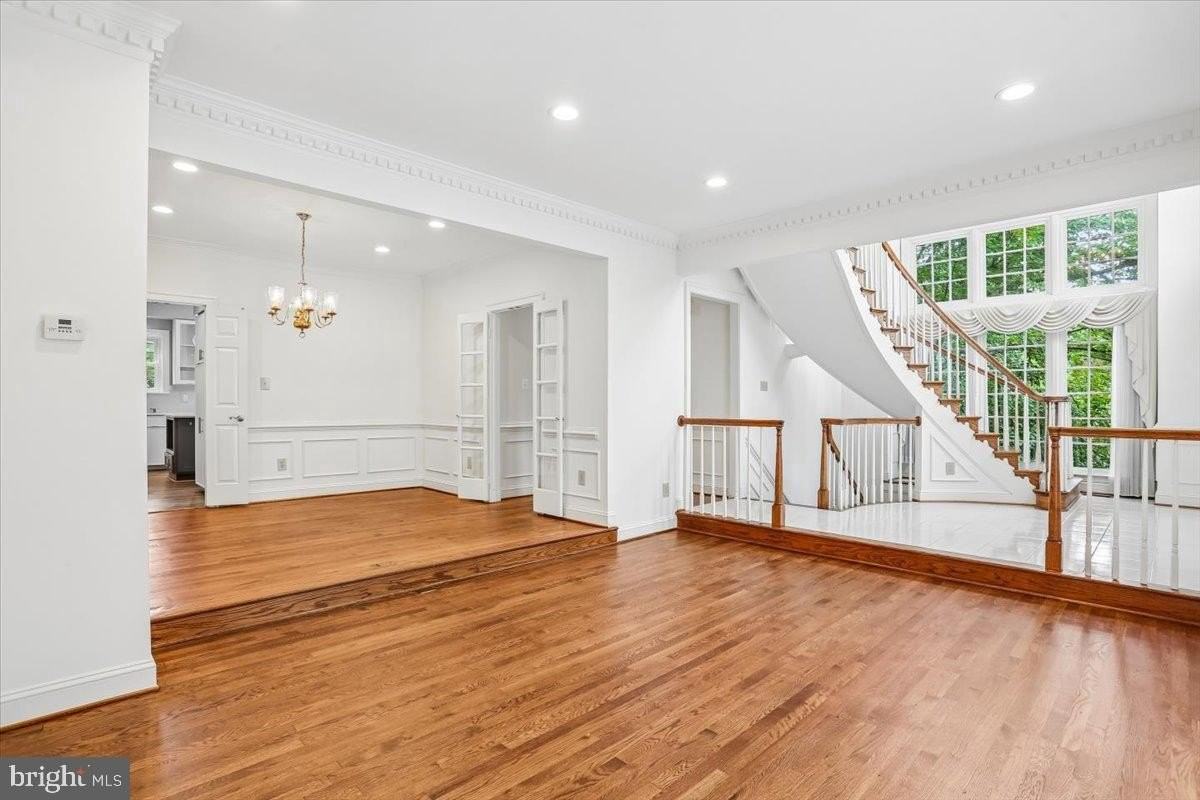 8912 Barrowgate Ct - Photo 3 of 21