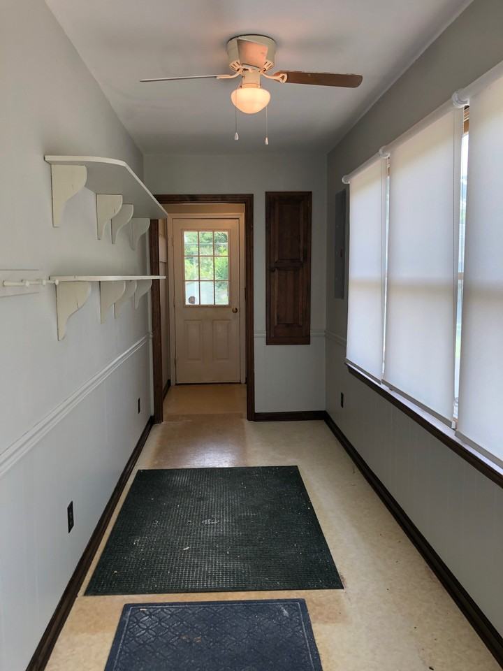 826 Hillcroft Pl #1 - Photo 3 of 28