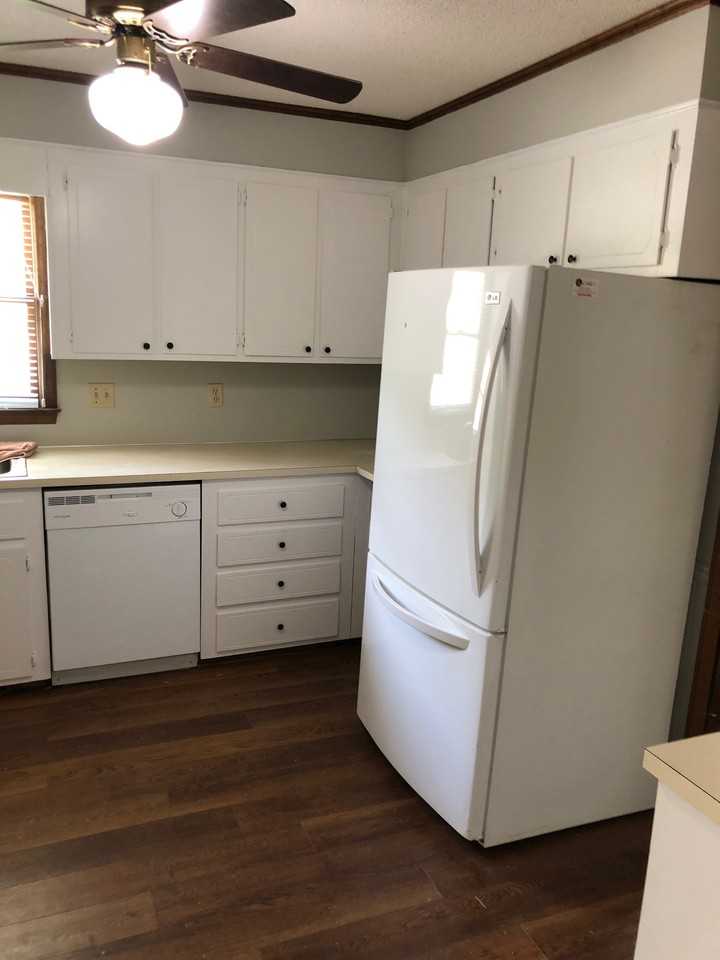 826 Hillcroft Pl #1 - Photo 7 of 28
