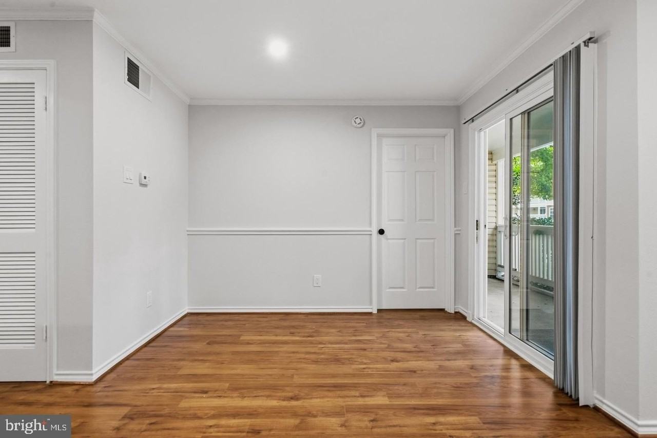 1521 Lincoln Way - Photo 7 of 29