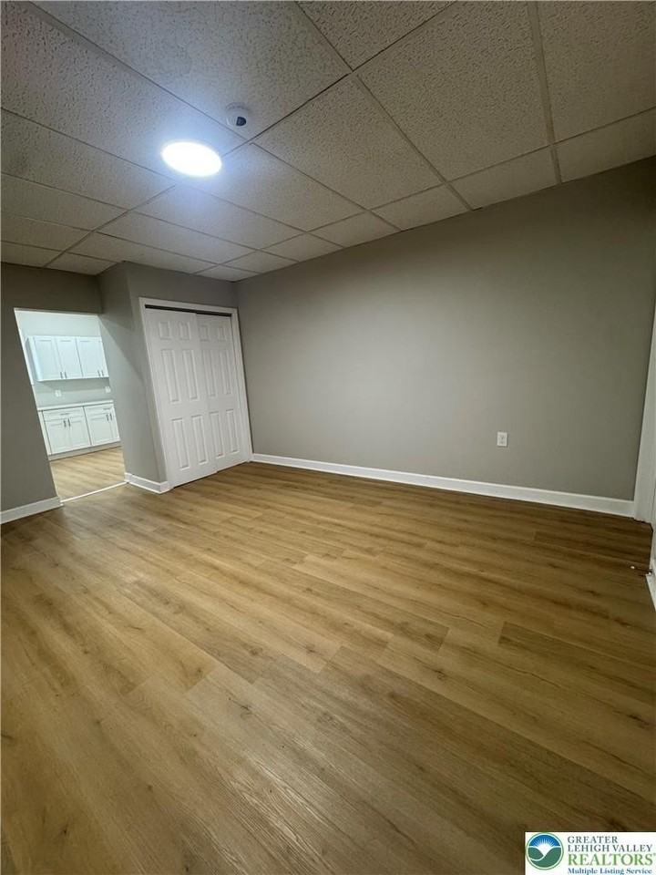 1343 Washington St - Photo 6 of 11