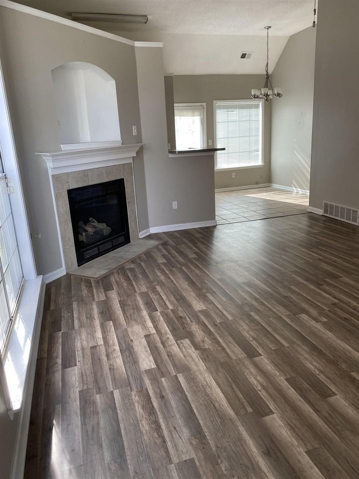6792 Mikayla Ln - Photo 4 of 16