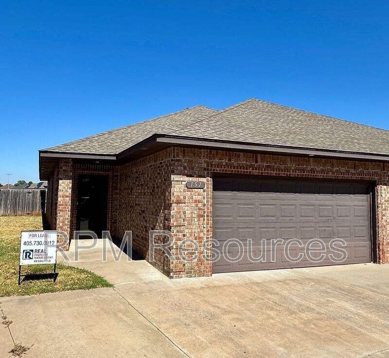 157 Bison Court Way - Photo 3 of 20