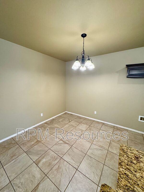 157 Bison Court Way - Photo 6 of 20