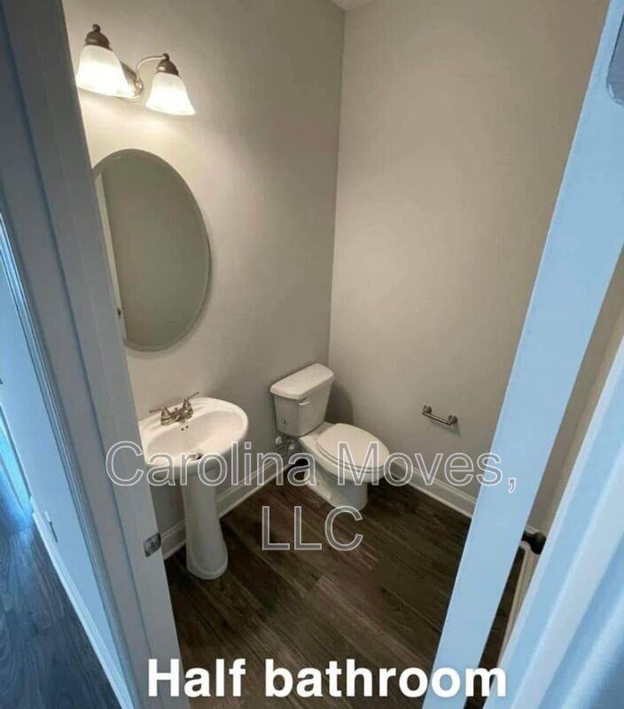 1025 Spruce Grove Rd - Photo 4 of 17