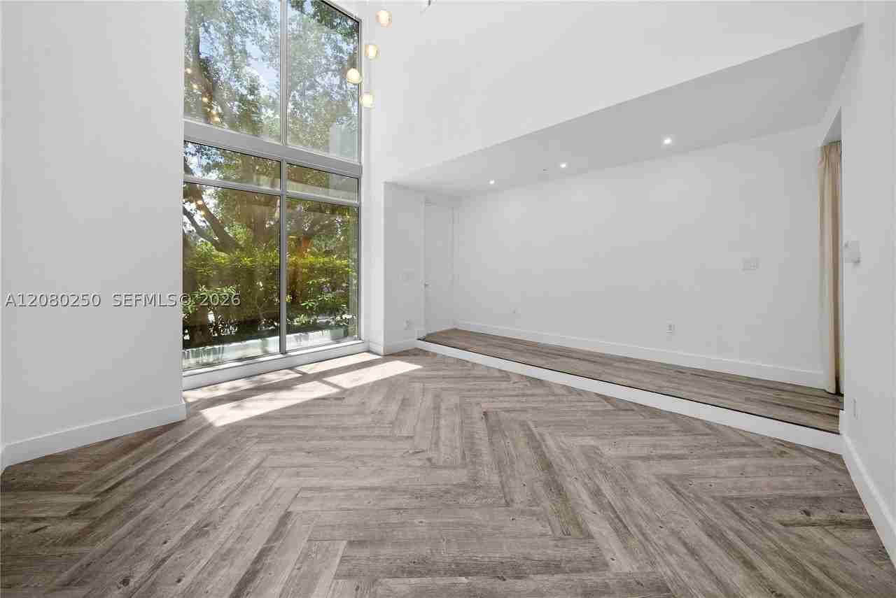 179 N Shore Dr #179-6 - Photo 4 of 47