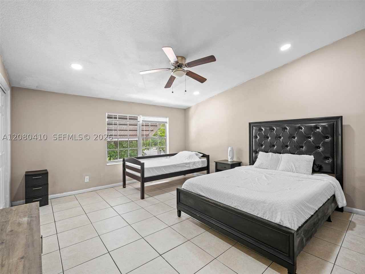 3609 Townhouse Ct #3609 - Photo 4 of 34