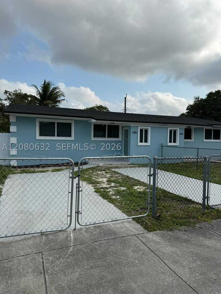1220 Nw 102nd St #1220 - Photo 3 of 31