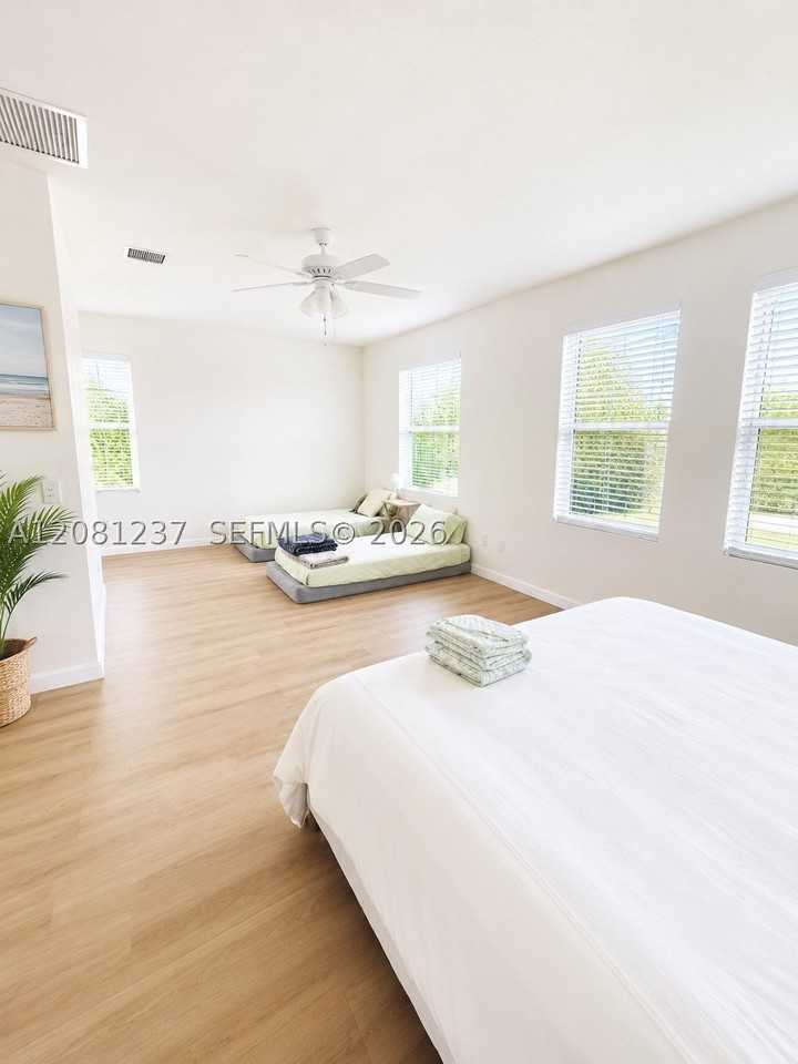 103 Gramercy Square Dr - Photo 6 of 15