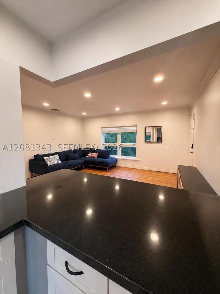 7715 S Red Rd #3 - Photo 5 of 12