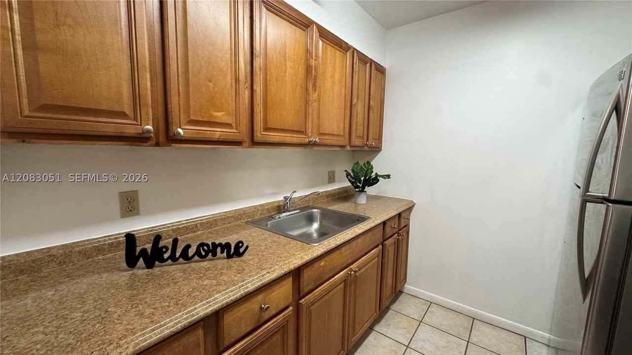 150 Sw 134th Way #208R - Photo 3 of 7