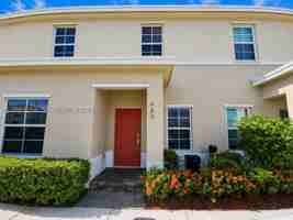 featured image of 489 Ne 4th St