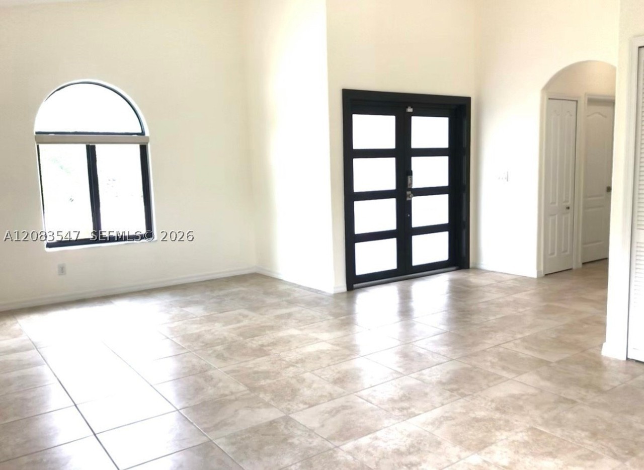 4400 Sw 164th Path - Photo 3 of 23