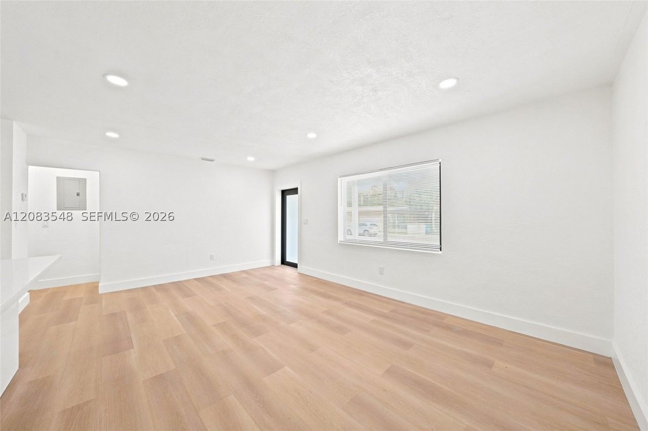 1491 Nw 55th Ter - Photo 5 of 18
