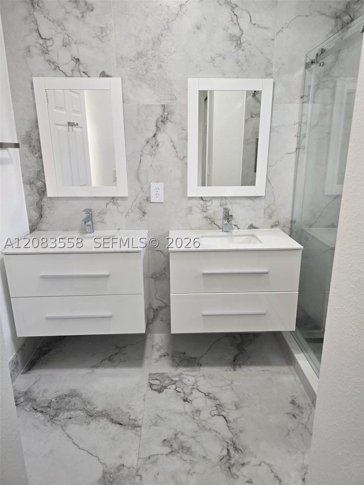 10824 Sw 240th Ln - Photo 6 of 8