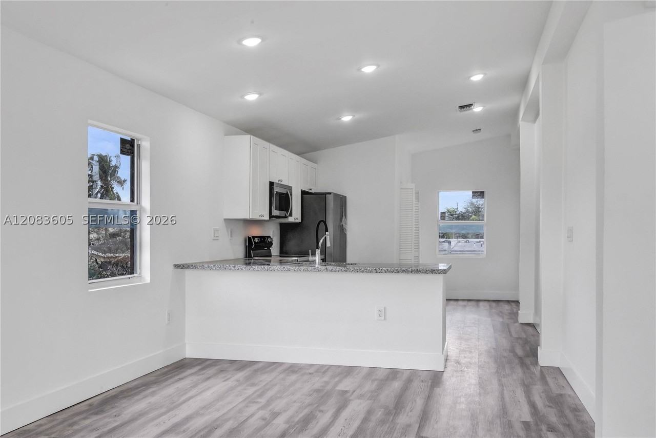 763 Nw 80th St #B - Photo 6 of 21