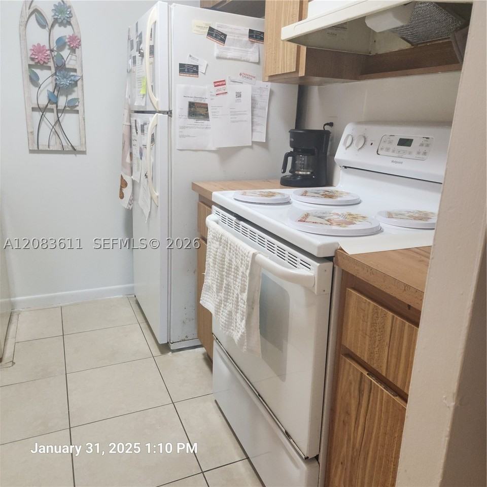 10004 Twin Lakes Dr #36F - Photo 6 of 17
