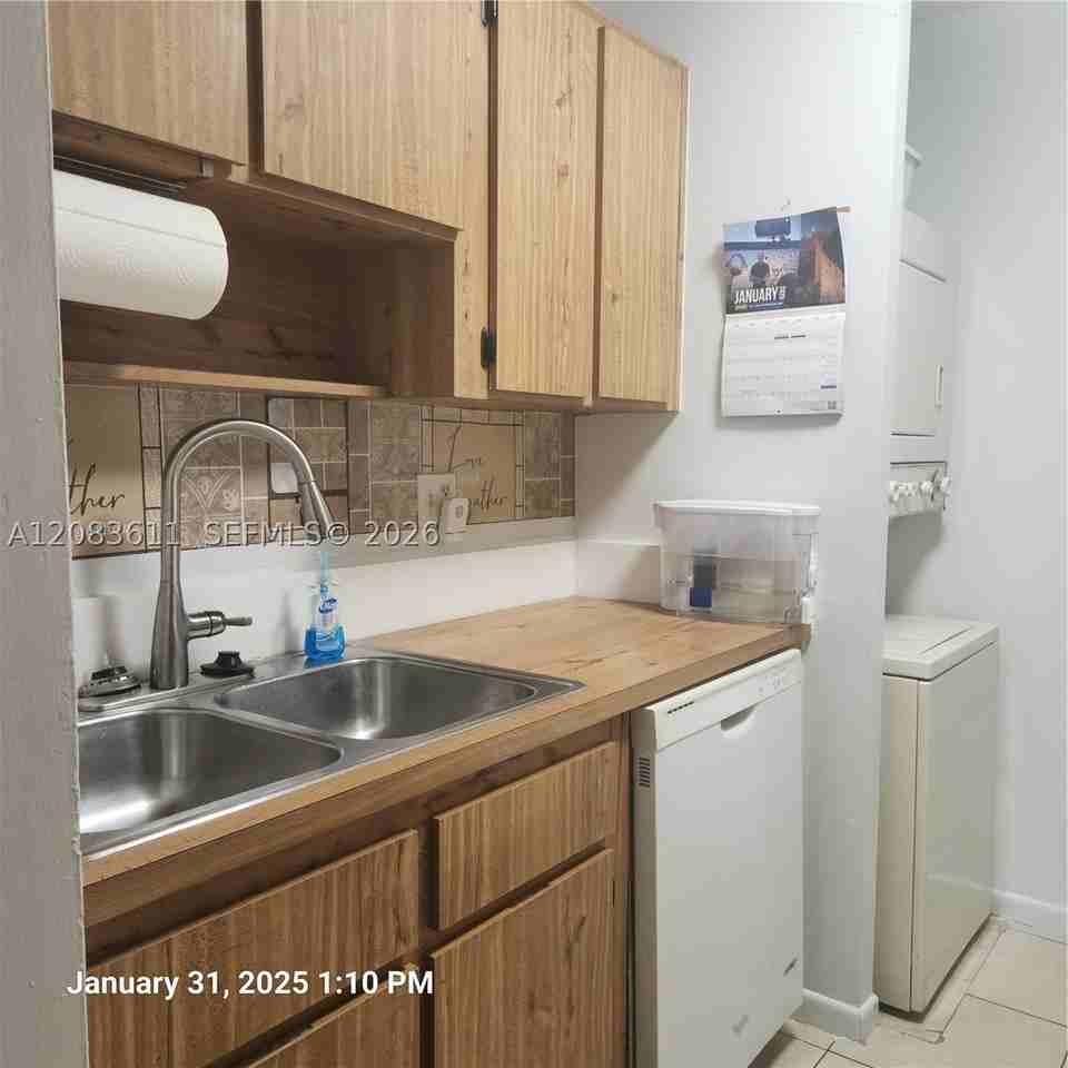 10004 Twin Lakes Dr #36F - Photo 7 of 17