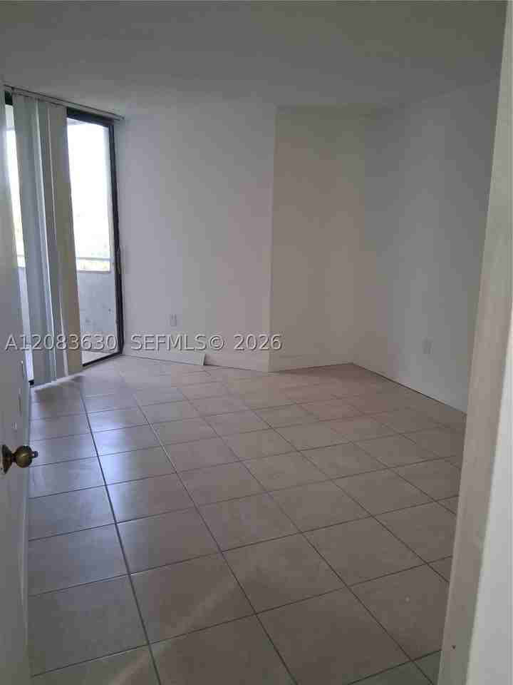 8255 Sw 152nd Ave #E403 - Photo 7 of 10