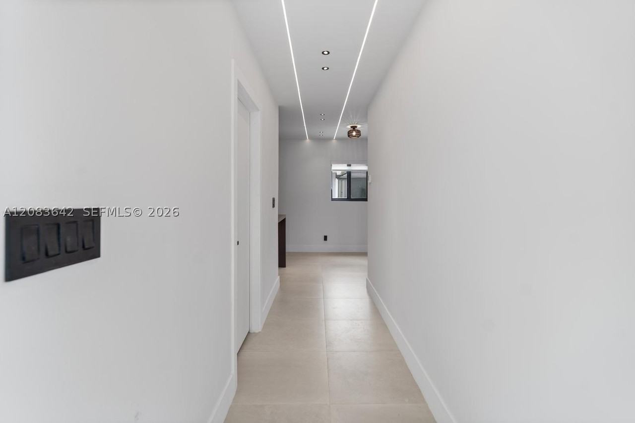 401 Nw 81st St #401 - Photo 5 of 43