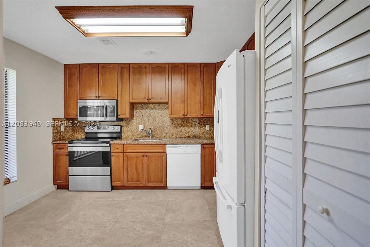 7532 Nova Dr #19 - Photo 7 of 48