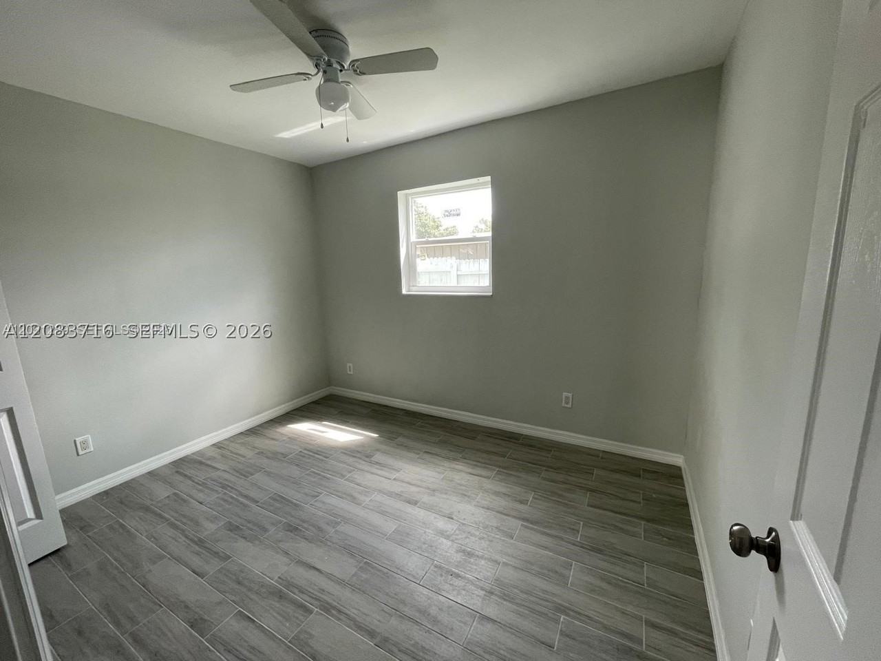 3921 Sw 31st Dr #3921 - Photo 7 of 18