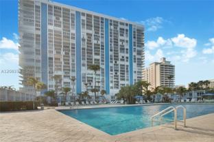 881 Ocean Dr #25E - Photo 1 of 1