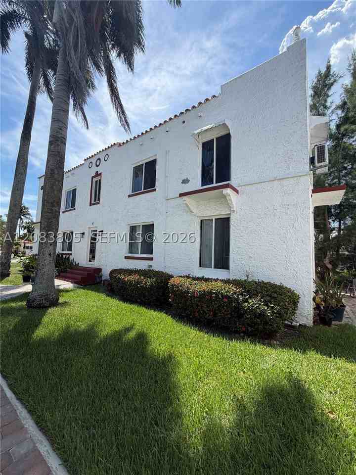 817 Tyler St #11