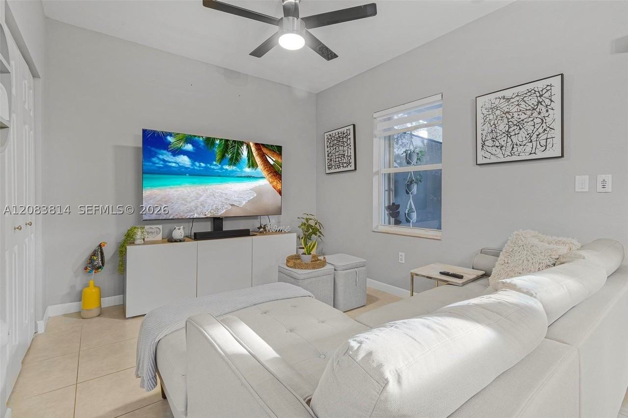 8962 Sw 225th St - Photo 6 of 28