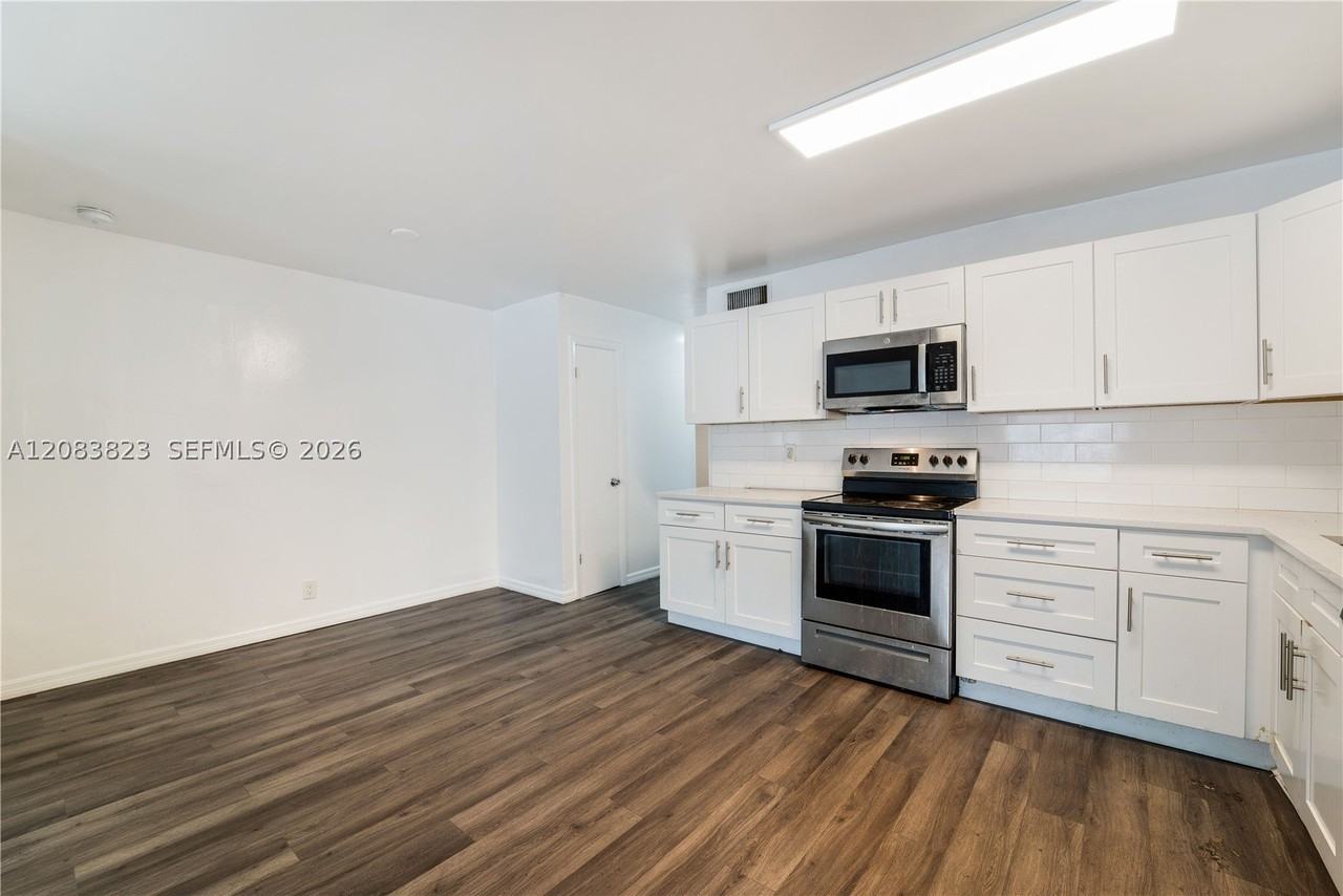 5603 Nw 27th Ct #1 - Photo 4 of 22