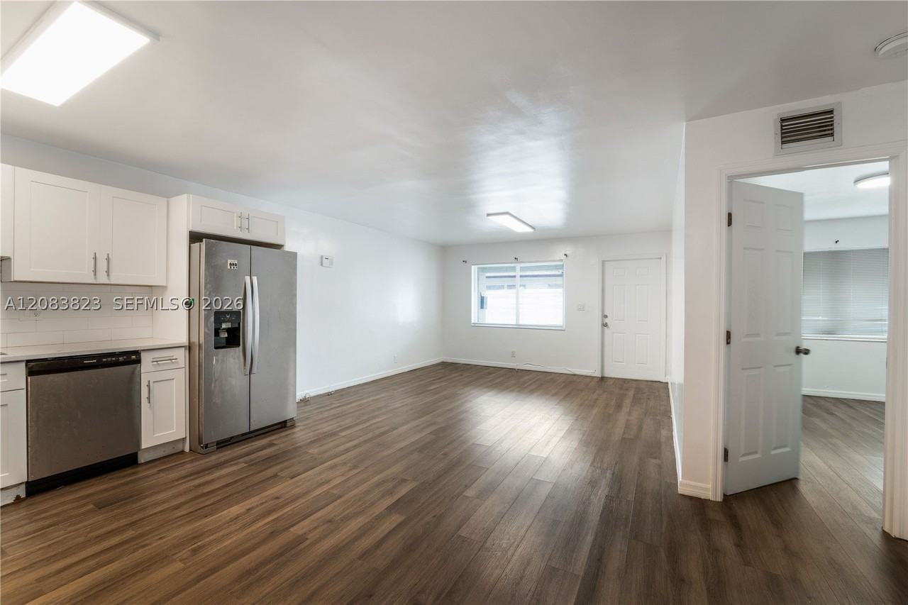 5603 Nw 27th Ct #1 - Photo 5 of 22
