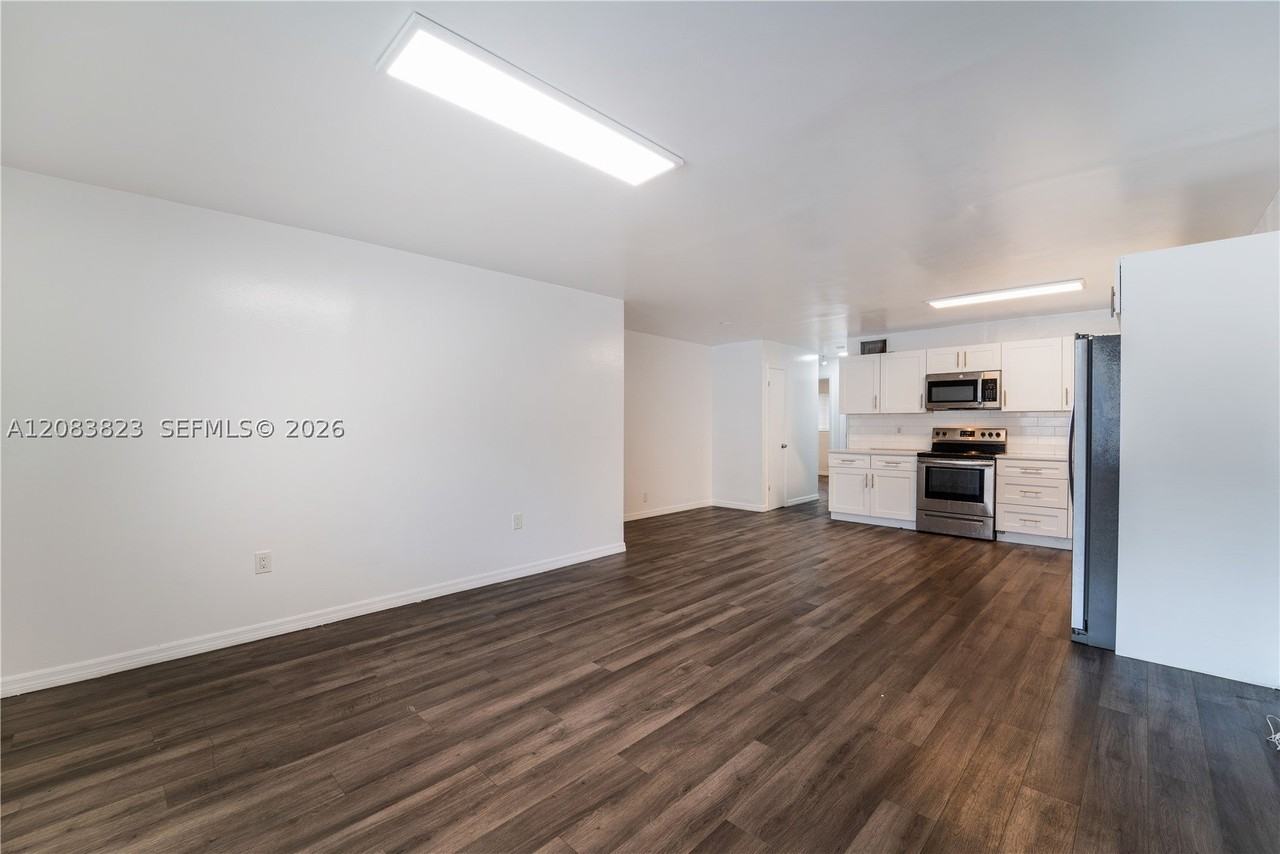5603 Nw 27th Ct #1 - Photo 6 of 22