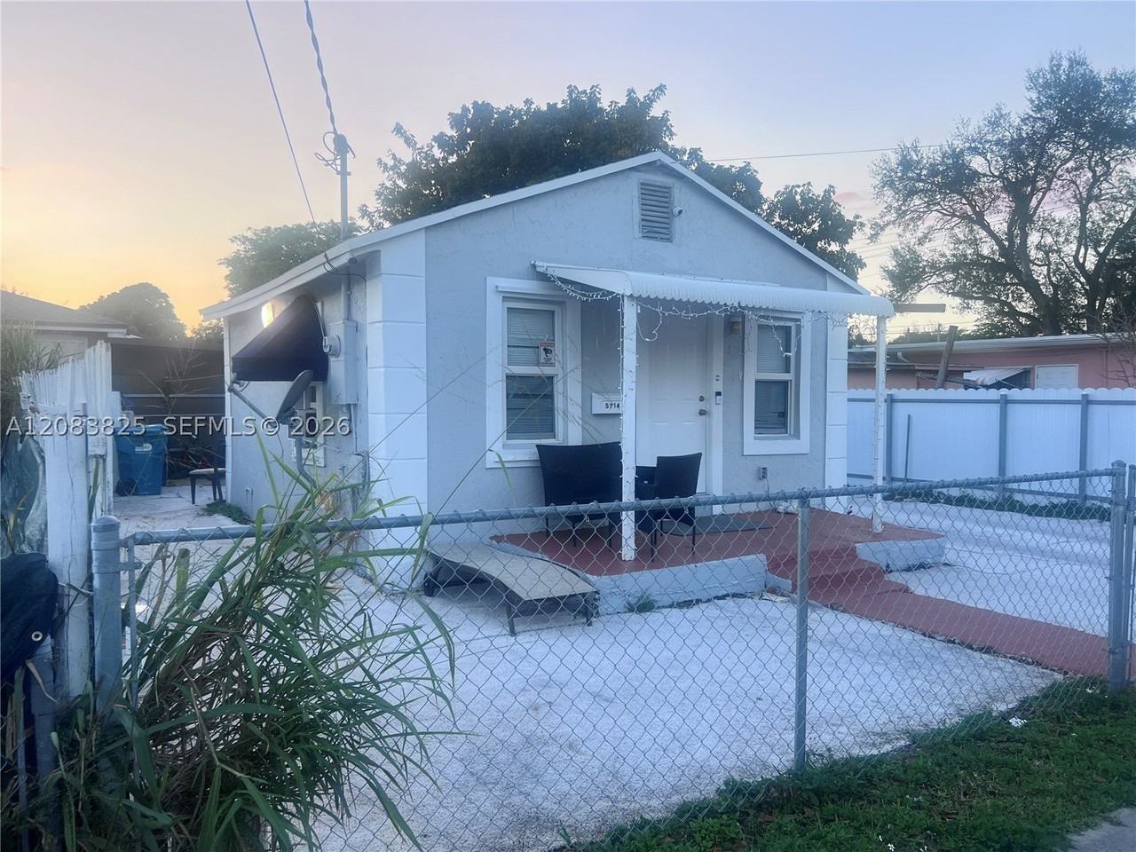 5714 Nw 21st Ave - Photo 3 of 11
