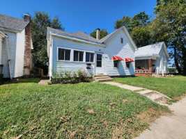 featured image of 1130 N 8th St #A